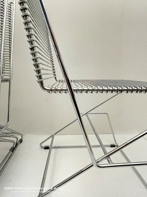   Till Behrens Kreuzschwinger chairs for Schlubach, Germany c1983. A set of 4 vintage chromed metal wire stacking chairs part of the ’Kreuzschwinger' range 