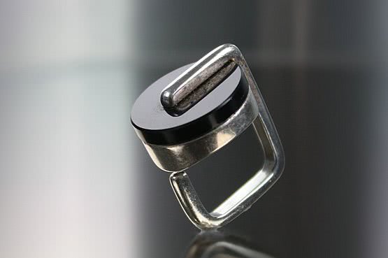 ☑️ 20th Century Decorative Arts |onyx and silver modernist ring