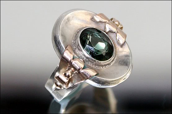 ☑️ 20th Century Decorative Arts |art deco silver peridot ring