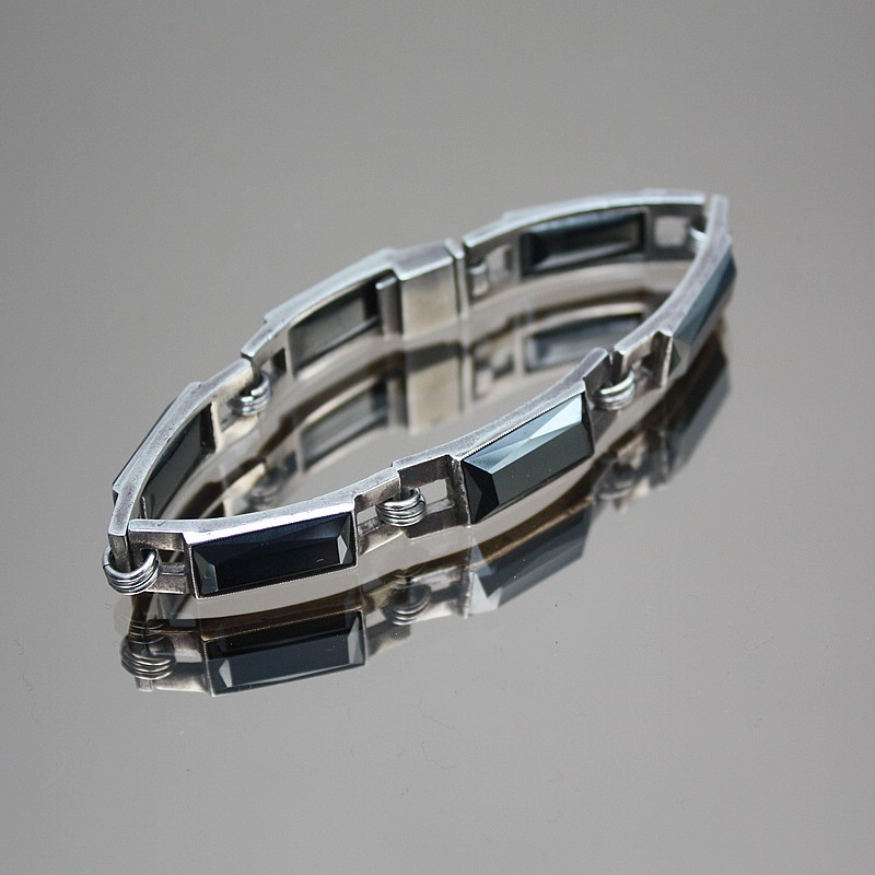  An Art Deco silver and hematite bracelet.