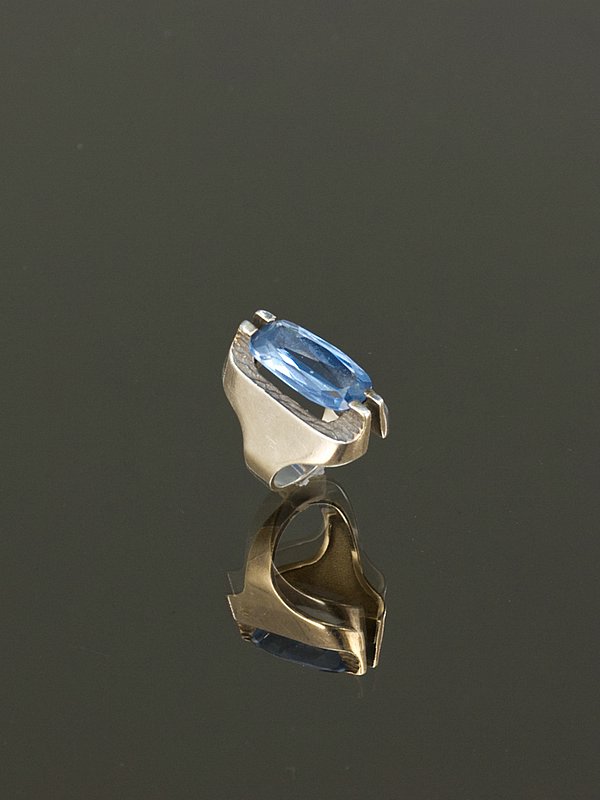  1970s modernist silver Topaz ring