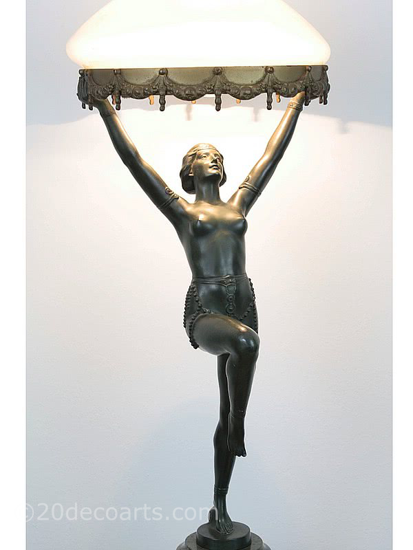  20th Century Decorative Arts |Art Deco Spelter Figure Lamp - Germany 1930s 