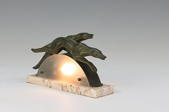 ☑️ greyhound art deco lamp