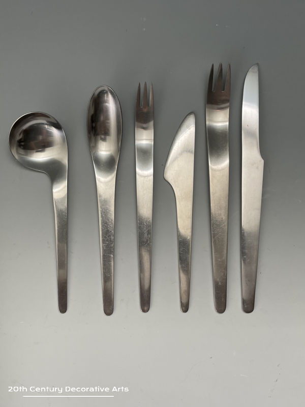  Arne Jacobsen for Anton Michelsen, a rare, original and complete canteen of AJ 660 cutlery c1957    