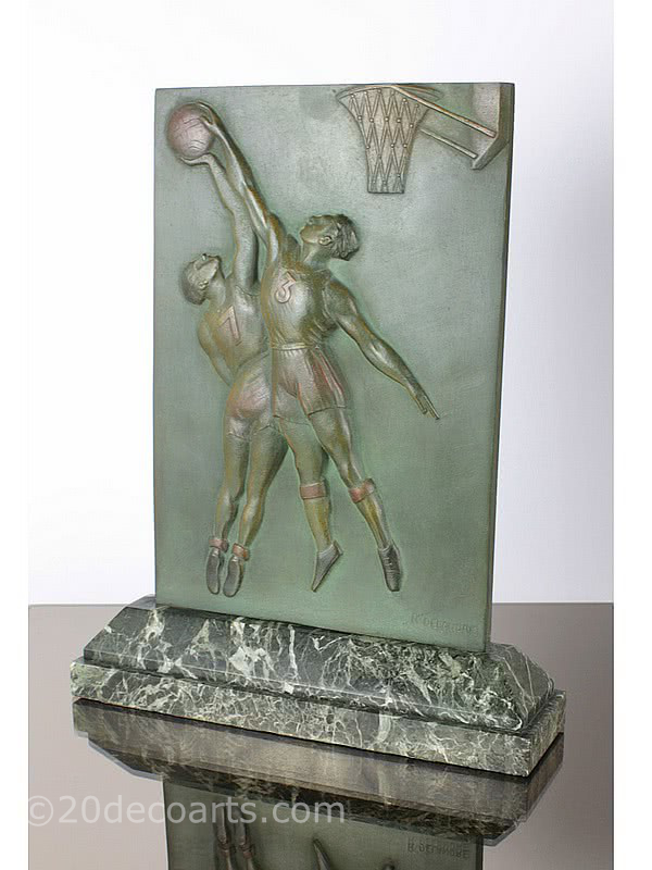  20th Century Decorative Arts |A rare Art Deco bronze baskeball plaque