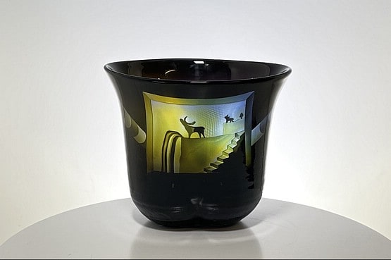 ☑️ Bertil Vallien for Kosta Boda c1980’s Cameo Art Glass Bowl