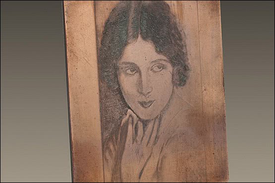 ☑️ 20th Century Decorative Arts |A finely engraved copper printing plate, France 1930s featuring a fashionable young woman.