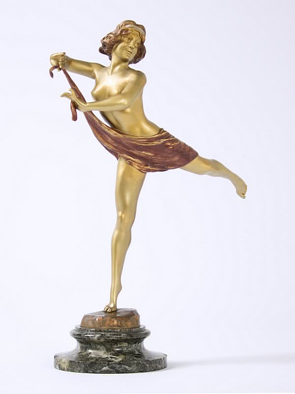  20th Century Decorative Arts | Lemoine- An Art Deco Bronze figure, France c1925, "Isadora",