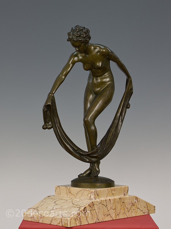  Leonildo Giannoni Chapelier art deco statue 1930s bronze 