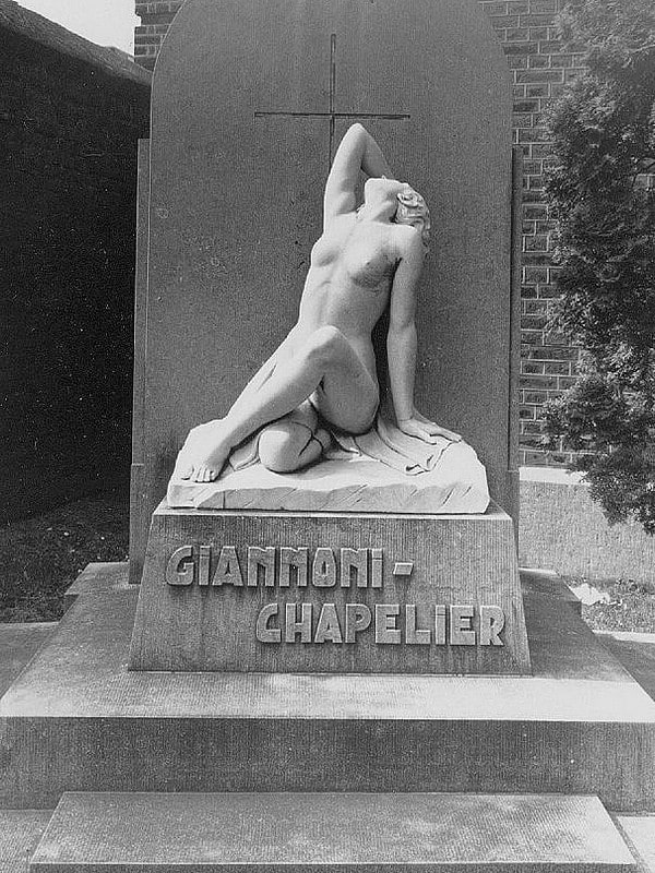  Leonildo Giannoni Chapelier art deco statue 1930s bronze 