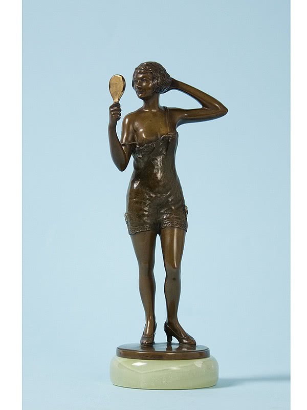  20th Century Decorative Arts |Bruno Zach Art Deco bronze figure, Vienna, Austria 1920s