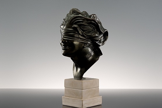 ☑️antique female sculpture bust 