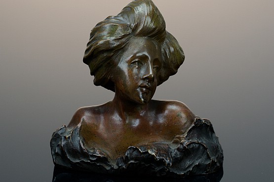 ☑️ 20th Century Decorative Arts |French Art Nouveau bronze sculpture bust