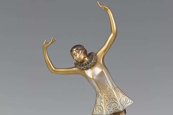 ☑️ art deco bronze figurine by Josef Lorenzl