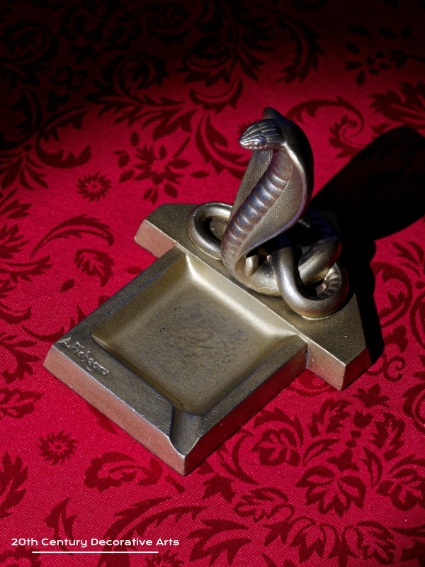 Snake Cobra - An Art Deco Ashtray cendrier signed A. Pichegru