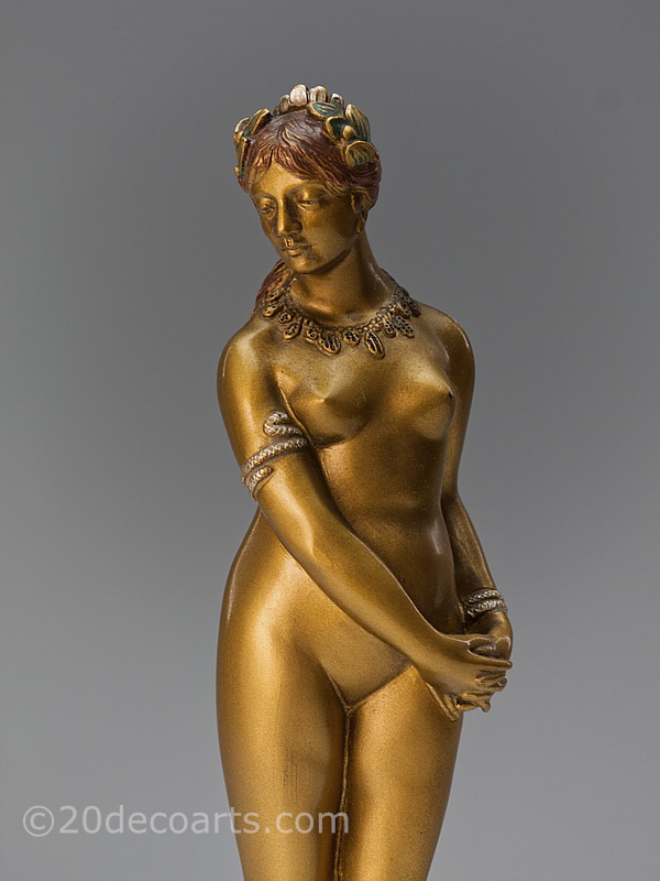 M Ehleder - A fine bronze sculpture, Austria circa 1900, in the romantic neo-classical style, the young woman with a serene gaze