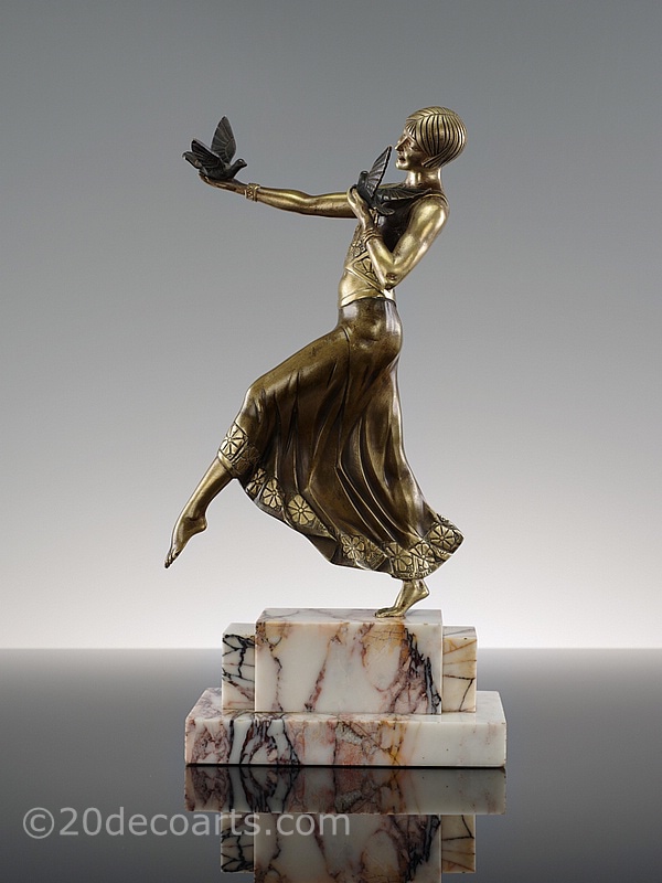  French Art Deco bronze sculpture, circa 1920's, by Jean Lormier
