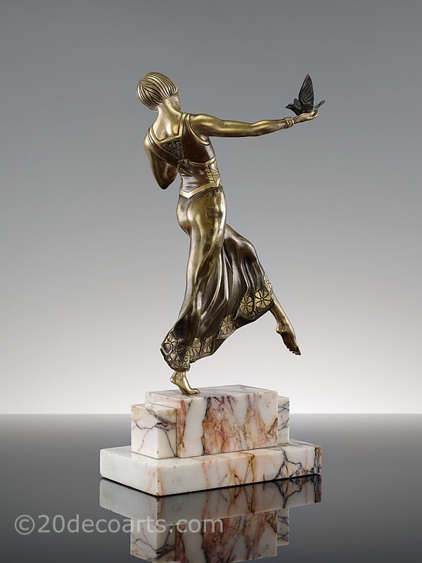  French Art Deco bronze sculpture, circa 1920's, by Jean Lormier.