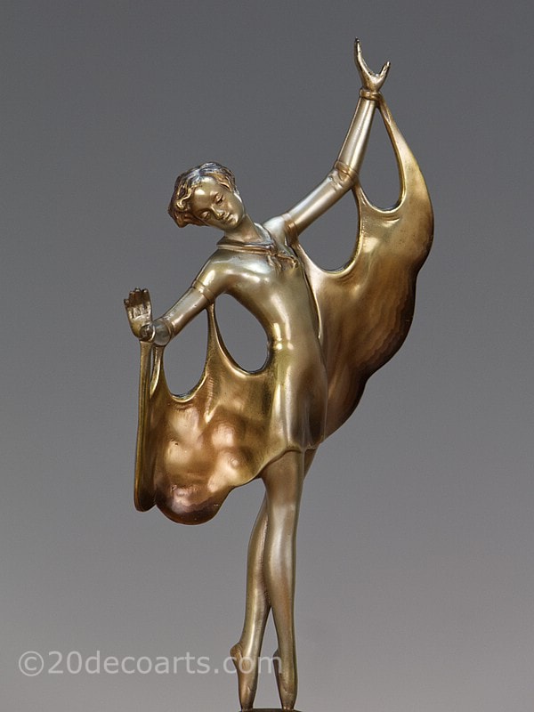  Josef Lorenzl - An Art Deco bronze Batgirl figurine, Vienna Austria 