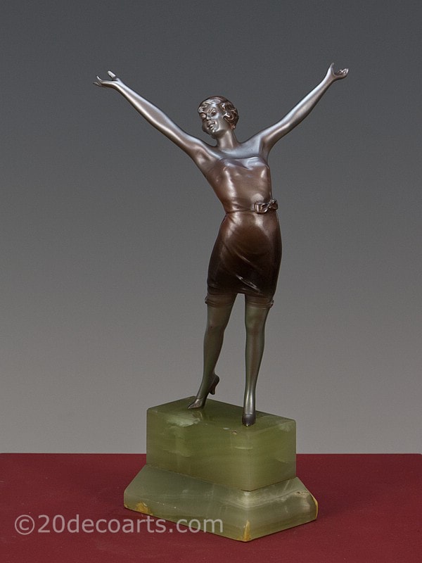  Josef Lorenzl - A stylish Art Deco Austrian bronze figure, circa 1930  Cabaret 2