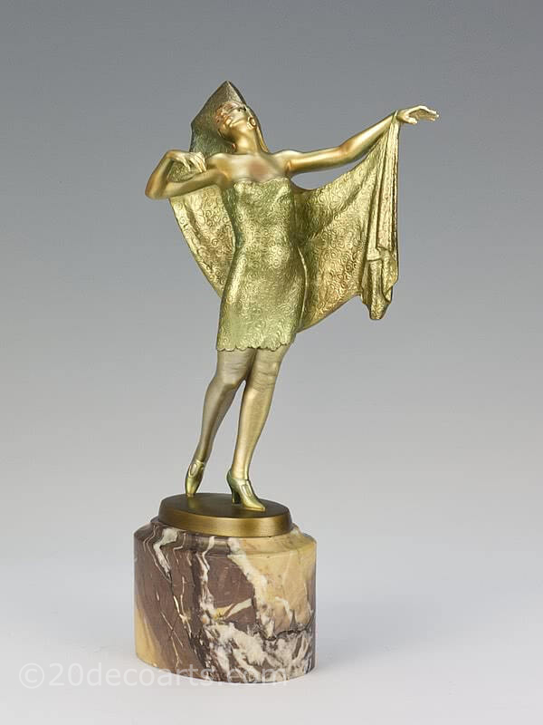  20th Century Decorative Arts |Lorenzl - Art Deco Bronze Spanish dancer 