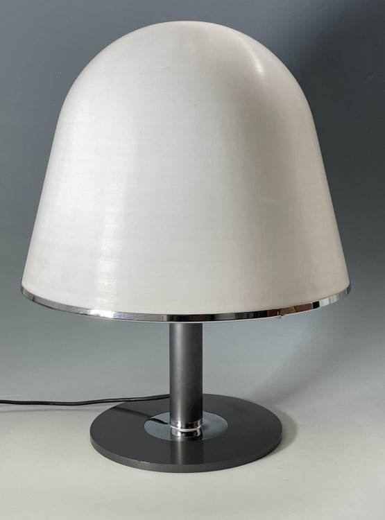 ☑️ iguzzini kuala table lamp