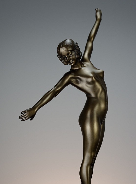 ☑️ ouillon sword dancer art deco bronze